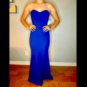 Windsor Fashions floor length strapless dress. Royal Blue size medium. NWT